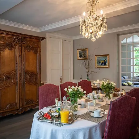 Frühstückspension Le Petit Matin 3*