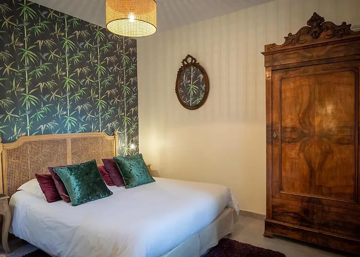 Le Petit Matin Bed & Breakfast 3*